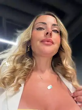 Foto erotica #4469396 pe KUR.ro
