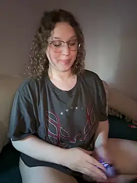 Foto porno Ce sexy este EmmieRae pe KUR.ro