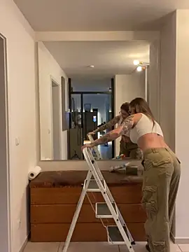 Foto porno Etwas_neugierig ne arata tot la camera pe KUR.ro