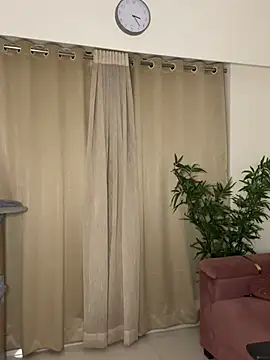 Foto porno Ce sexy este Evequinn pe KUR.ro