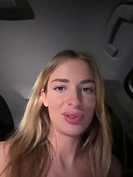 Foto porno Sex online cu EvieEvans pe KUR.ro