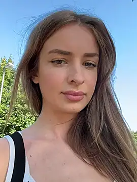 Foto porno Ganduri murdare cu EvieEvans pe KUR.ro