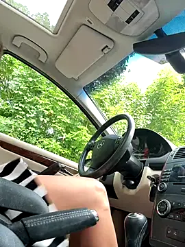 Foto porno Ganduri murdare cu EvieEvans pe KUR.ro