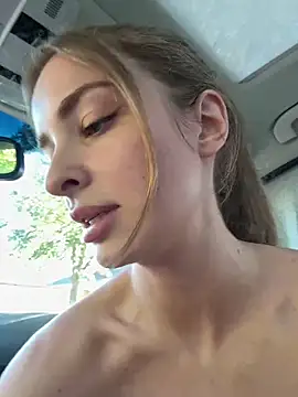 Foto porno Ganduri murdare cu EvieEvans pe KUR.ro