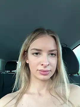 Foto porno Sex online cu EvieEvans pe KUR.ro