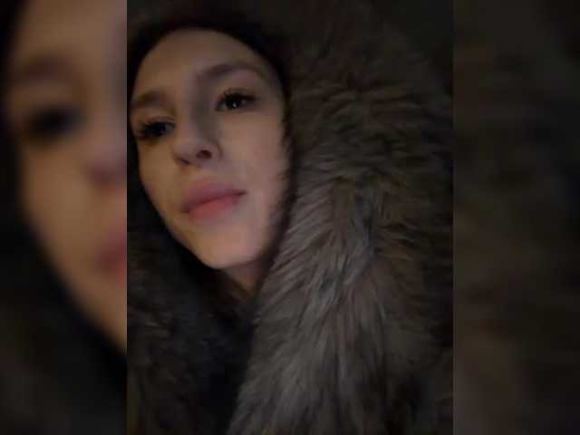 Foto porno EwaBrown ne arata tot la camera pe KUR.ro