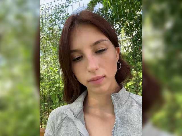 Foto porno Discutii intime cu EwaBrown pe KUR.ro