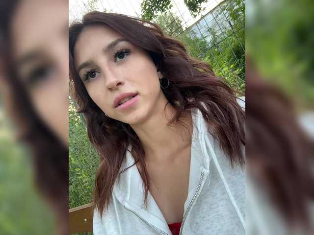 Foto porno Discutii intime cu EwaBrown pe KUR.ro