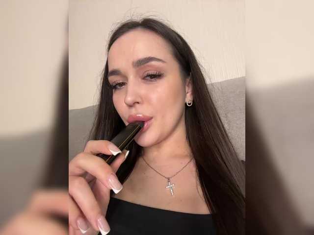 Foto porno EwaBrown ne arata tot la camera pe KUR.ro