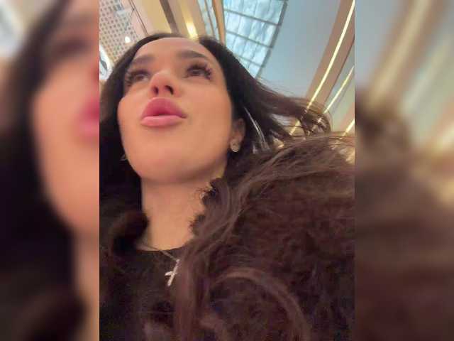 Foto porno EwaBrown ne arata tot la camera pe KUR.ro