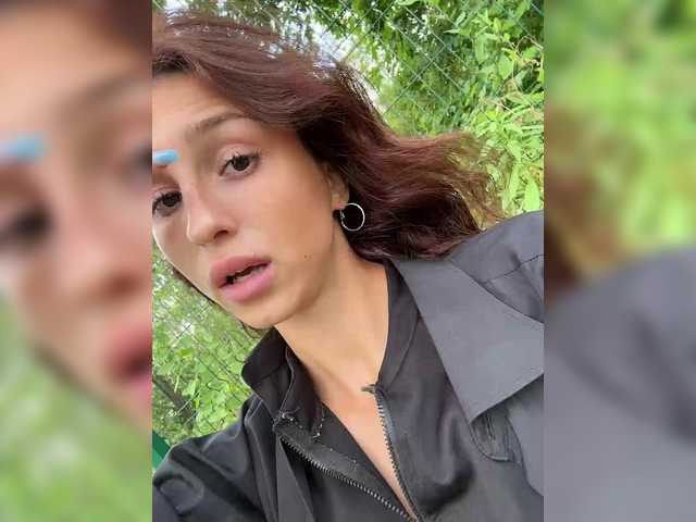 Foto porno Discutii intime cu EwaBrown pe KUR.ro