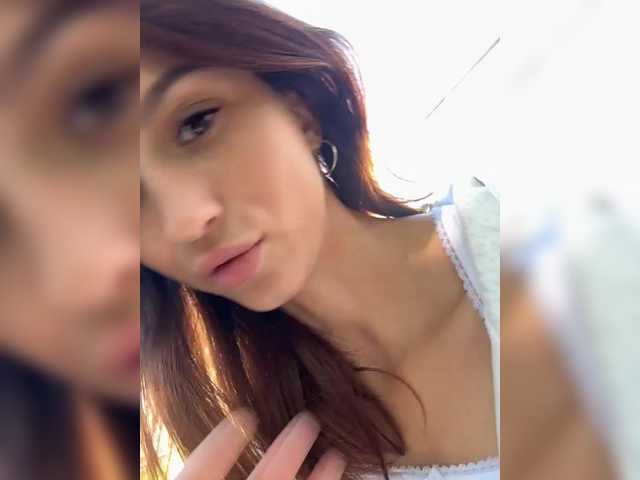 Foto porno Discutii intime cu EwaBrown pe KUR.ro