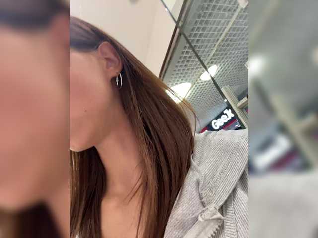 Foto porno Discutii intime cu EwaBrown pe KUR.ro