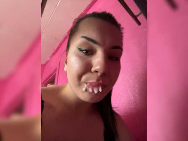 Foto porno Nebunii pe chat marca Family707 pe KUR.ro