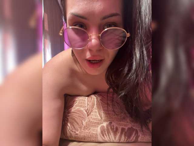 Foto porno Nebunii pe chat marca Family707 pe KUR.ro