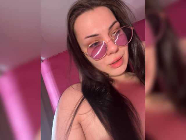 Foto porno Nebunii pe chat marca Family707 pe KUR.ro