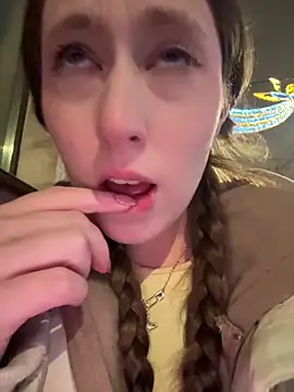 Foto porno Ganduri murdare cu TokionaJoe pe KUR.ro