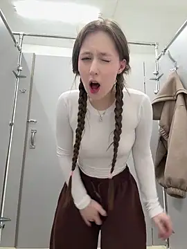 Foto porno Ganduri murdare cu TokionaJoe pe KUR.ro