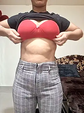 Foto porno Fantezii cu Garima_G pe StripChat pe KUR.ro