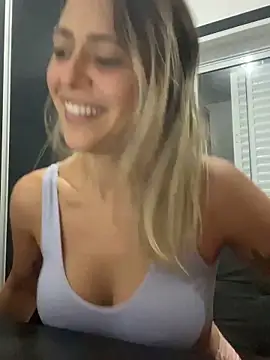 Foto porno Nebunii pe chat marca Gipoltergeist pe KUR.ro