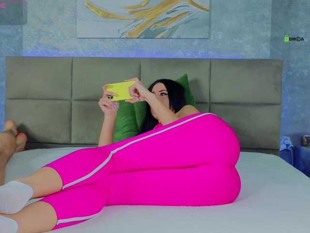 Foto porno Gold-Couple2 ne arata tot la camera pe KUR.ro