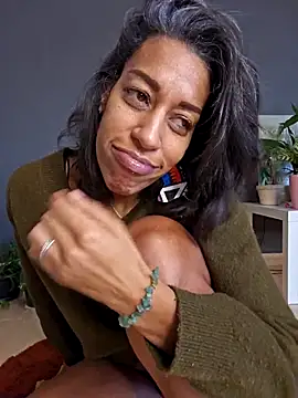 Foto porno Ce sexy este Goldenlace pe KUR.ro