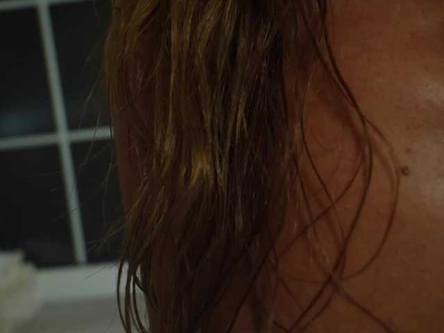 Foto porno HEYBANANA se dezbraca la web pe BongaCams pe KUR.ro