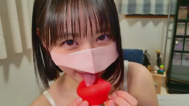 Foto porno HIKARI_x0 se dezbraca la web pe StripChat pe KUR.ro
