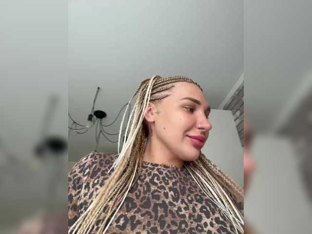 Foto porno HannaSveet vrea sex pe BongaCams pe KUR.ro
