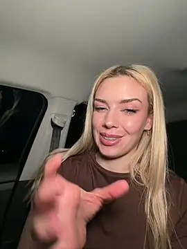 Foto porno Nebunii pe chat marca HopeHeaven pe KUR.ro