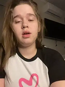 Foto porno Nebunii pe chat marca HornyGirlH pe KUR.ro