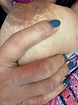 Foto porno Hot_honey77 se dezbraca la web pe StripChat pe KUR.ro