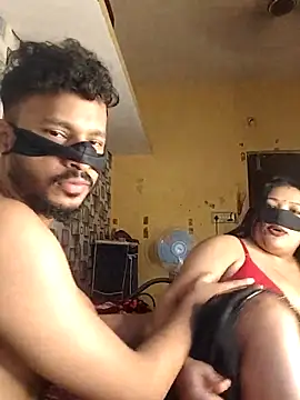 Foto porno Nebunii pe chat marca Humsafar-HDX-13 pe KUR.ro