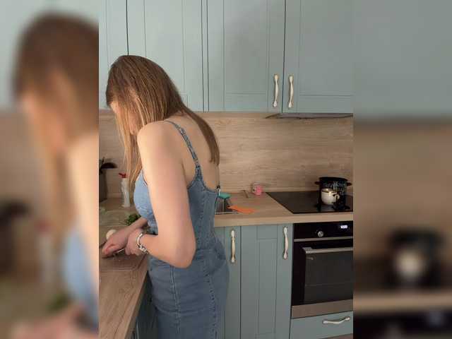 Foto porno Nebunii pe chat marca Incredible123 pe KUR.ro