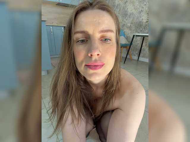 Foto porno Nebunii pe chat marca Incredible123 pe KUR.ro