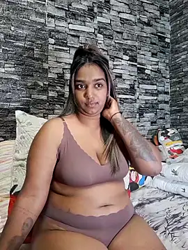 Foto porno Nebunii pe chat marca Indiasfantasy_ pe KUR.ro