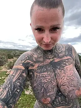 Foto porno Sex online cu Inked_lorena pe KUR.ro