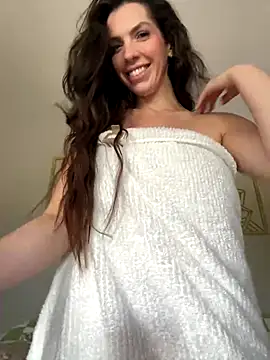 Foto porno JordanXo se dezbraca la web pe StripChat pe KUR.ro