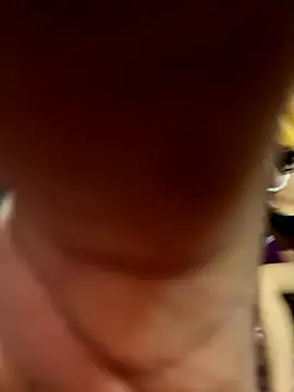 Foto porno KAMUKH-NEHA-SEXY descoperita pe video chat pe KUR.ro