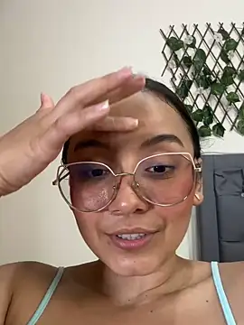 Foto porno Kay_LustyWife se dezbraca la web pe StripChat pe KUR.ro