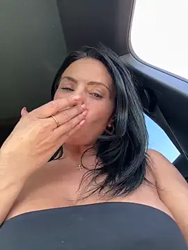 Foto porno Sex online cu KimKelly13 pe KUR.ro