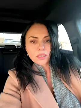 Foto porno Sex online cu KimKelly13 pe KUR.ro