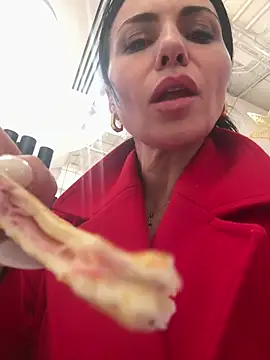 Foto porno Sex online cu KimKelly13 pe KUR.ro