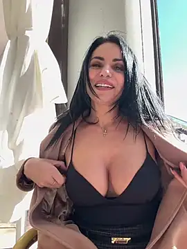 Foto porno Sex online cu KimKelly13 pe KUR.ro