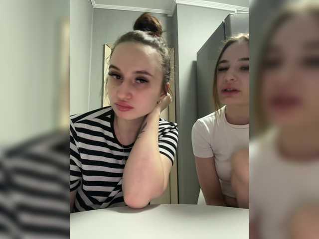 Foto porno KiraCouple ne arata tot la camera pe KUR.ro