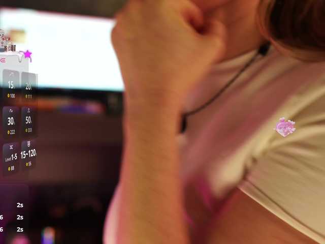 Foto porno Koketka ne arata tot la camera pe KUR.ro