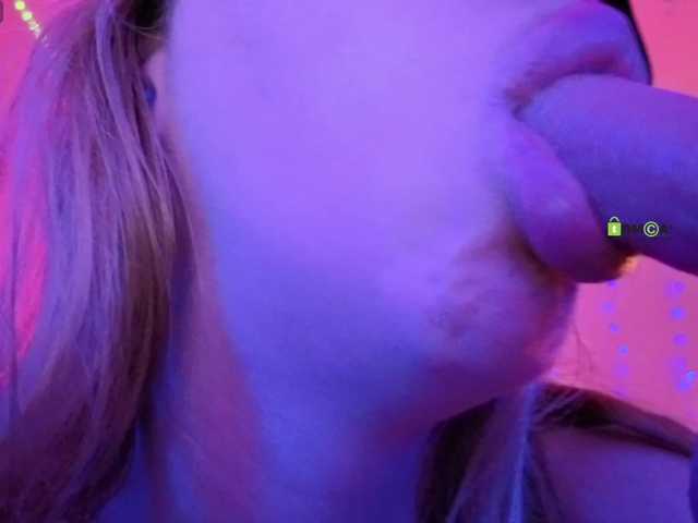 Foto porno Koketka ne arata tot la camera pe KUR.ro