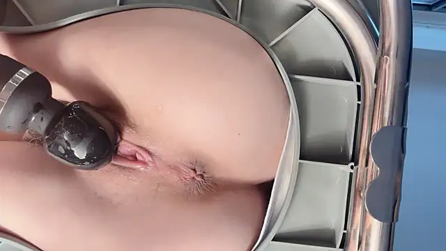 Foto porno Nebunii pe chat marca Krismil3 pe KUR.ro