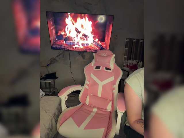 Foto porno Kristallik-1 vrea sex pe BongaCams pe KUR.ro