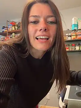 Foto porno Nebunii pe chat marca LadyLena1 pe KUR.ro